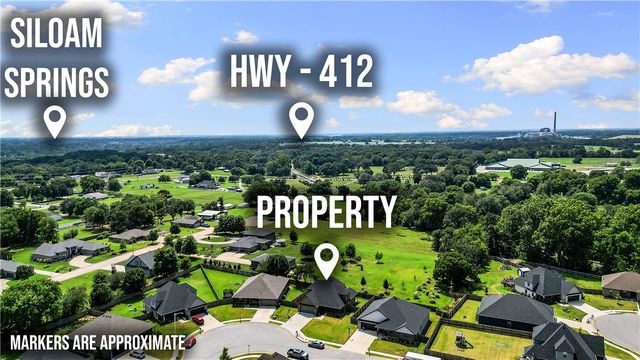 1413 Reagan Avenue, Gentry, AR 72734