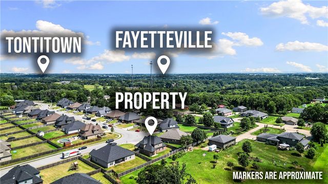 1413 Reagan Avenue, Gentry, AR 72734