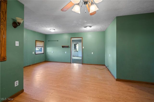 3054 Alliance Road NW, Malvern, OH 44644