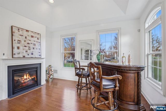 8 Arbor Road, North Caldwell, NJ 07006