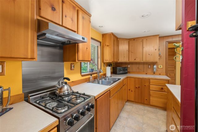 2161 Winterhawk Lane, Coupeville, WA 98239