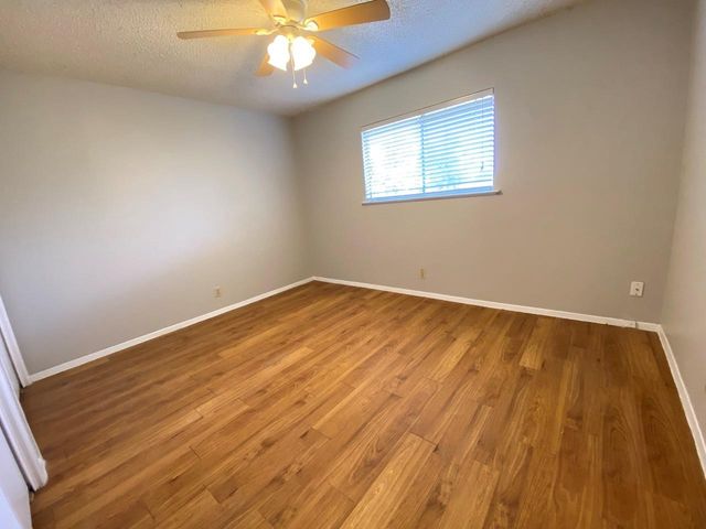 11200 Renel DR A, Austin, TX 78758