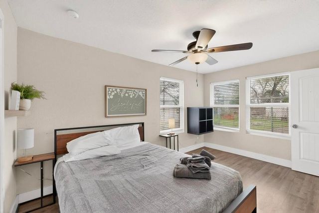 812 Centre Street, Dallas, TX 75208