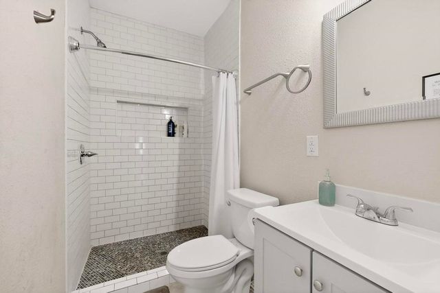 812 Centre Street, Dallas, TX 75208