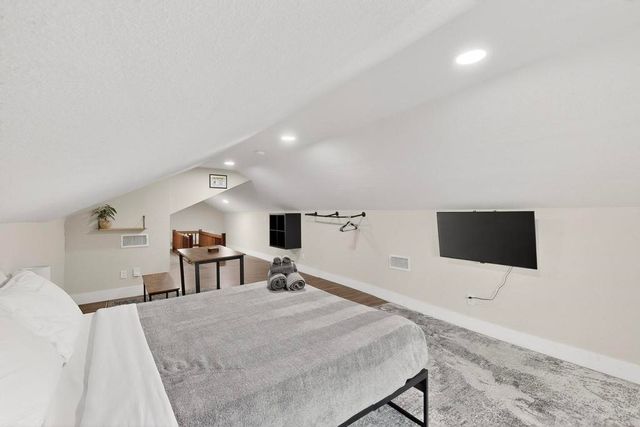 812 Centre Street, Dallas, TX 75208