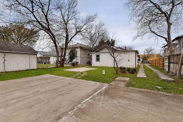 812 Centre Street, Dallas, TX 75208