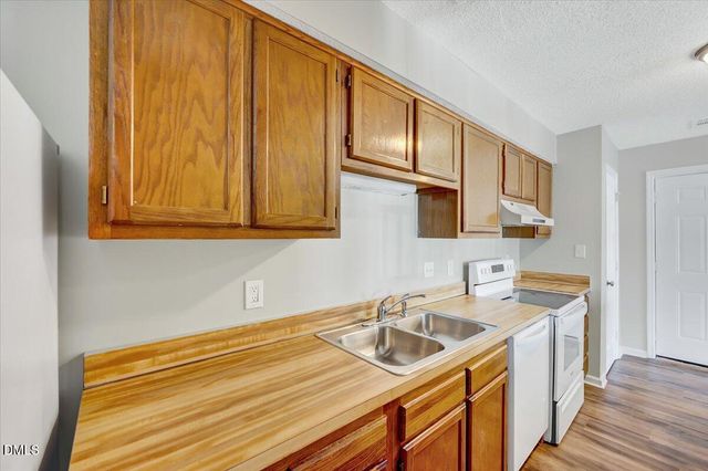 1310 Park Glen Drive 203, Raleigh, NC 27610