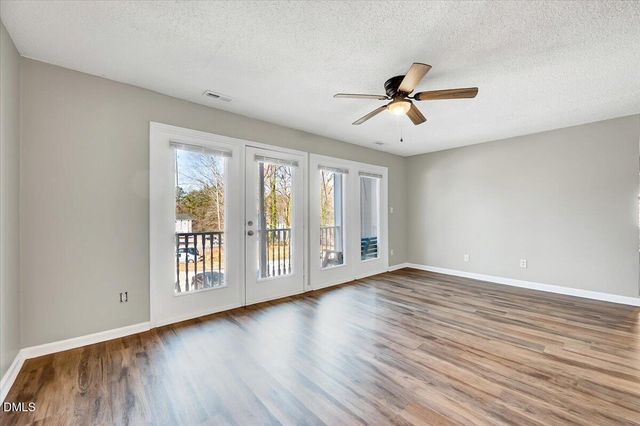 1310 Park Glen Drive 203, Raleigh, NC 27610