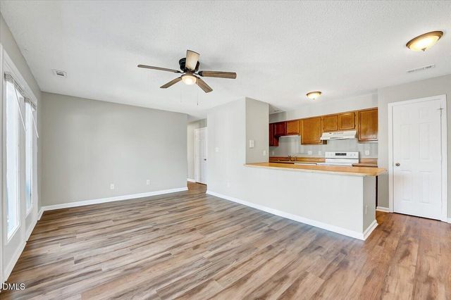 1310 Park Glen Drive 203, Raleigh, NC 27610