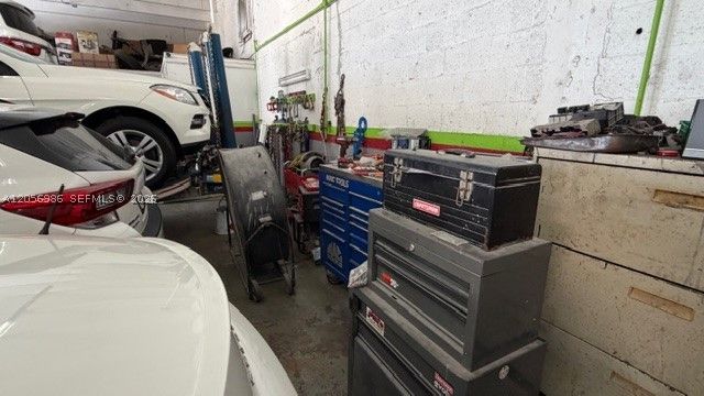 5420 W State Rd 84, Davie, FL 33314