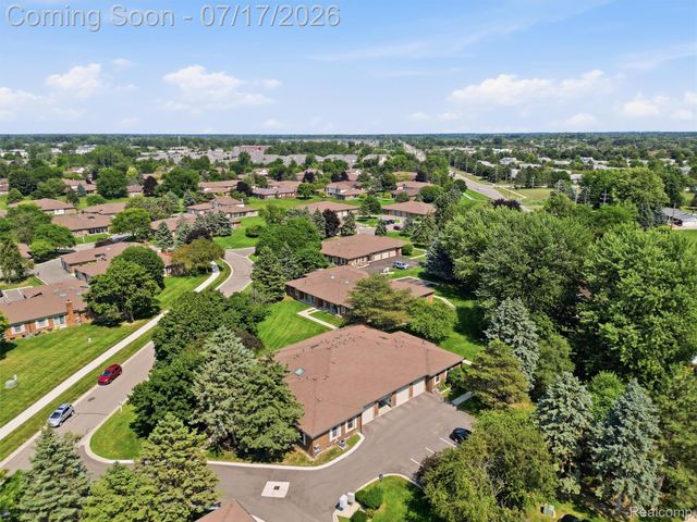 49139 Conway Court 25, Shelby Charter Township, MI 48315