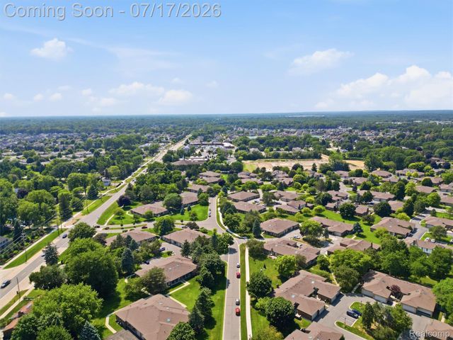 49139 Conway Court 25, Shelby Charter Township, MI 48315