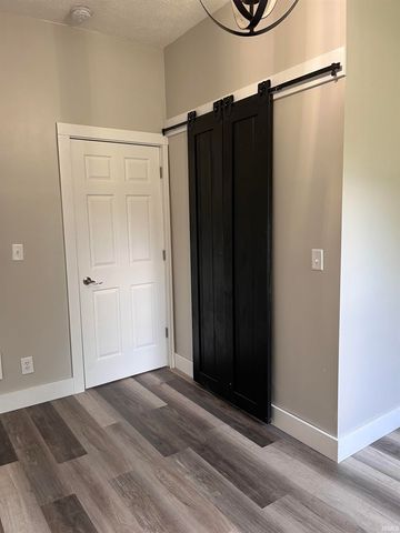 108 N Carter Street, Colfax, IN 46035