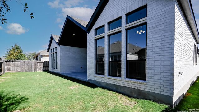 375 Borchers Boulevard, New Braunfels, TX 78132