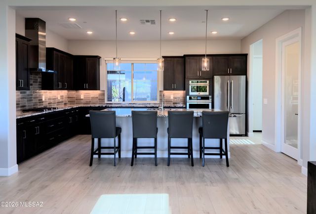 3870 W Sabrina Wash Place, Marana, AZ 85658