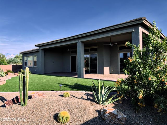 3870 W Sabrina Wash Place, Marana, AZ 85658