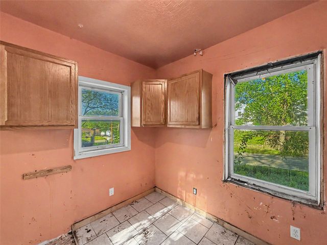 2613 Columbia Street, Des Moines, IA 50313