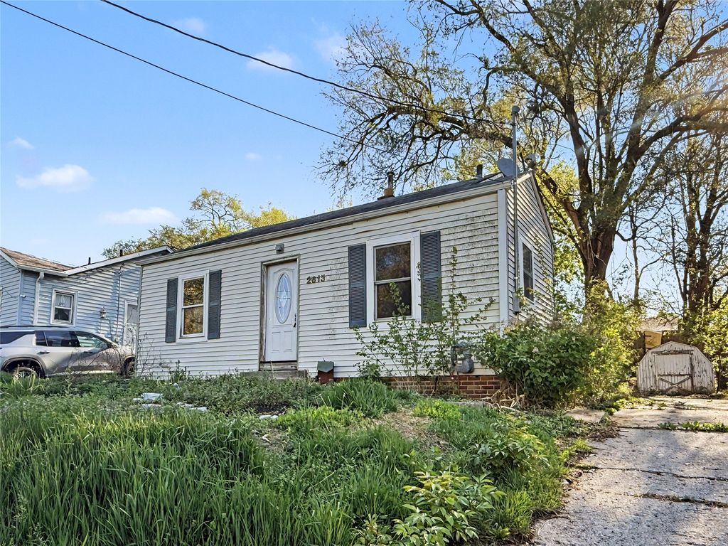 2613 Columbia Street, Des Moines, IA 50313
