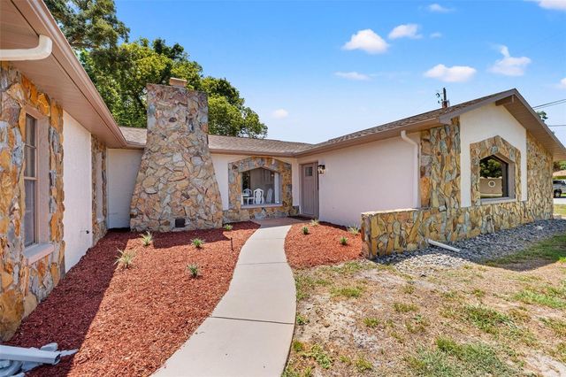 1068 TRYON CIRCLE, Spring Hill, FL 34606