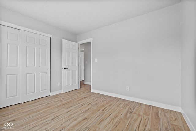 1233 Avalon Circle, Greenwood, IN 46142