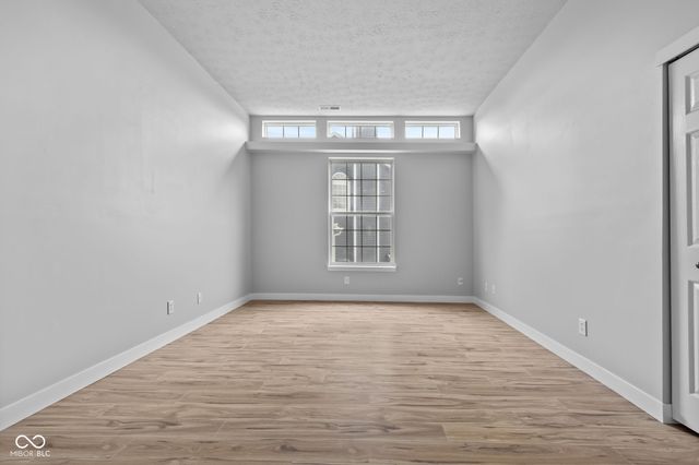 1233 Avalon Circle, Greenwood, IN 46142