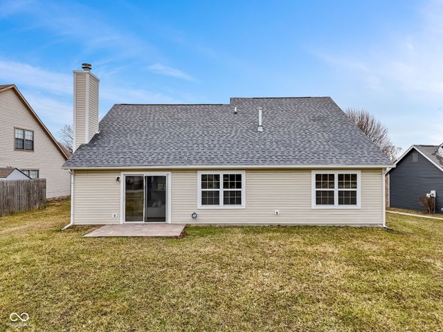 1233 Avalon Circle, Greenwood, IN 46142