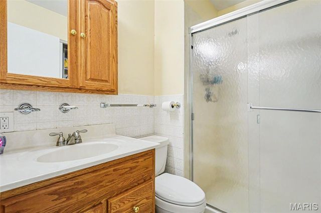 2765 Cathedral Drive, St Louis, MO 63129
