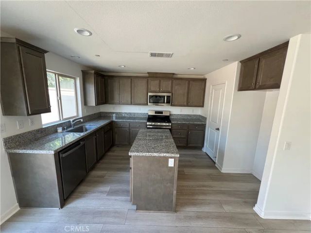 24024 Roybal, Lake Elsinore, CA 92532