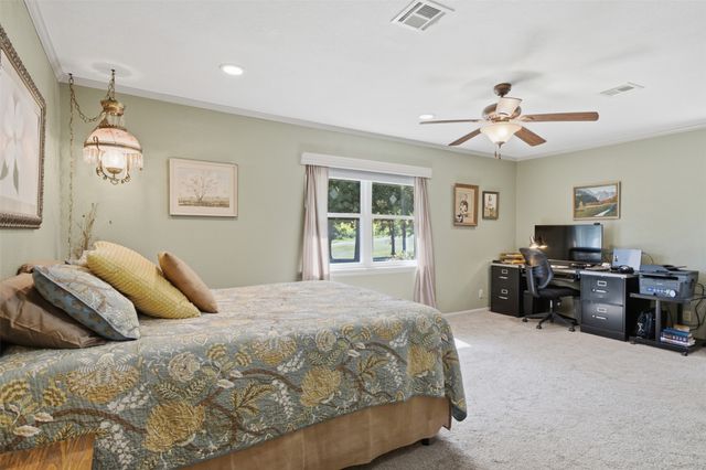 735 W Holiday Lane, Claremore, OK 74017