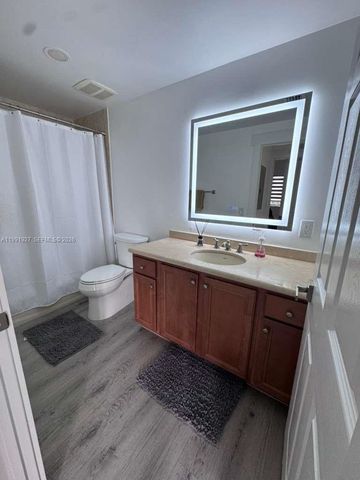 5271 SW 8th St 305, Miami, FL 33134