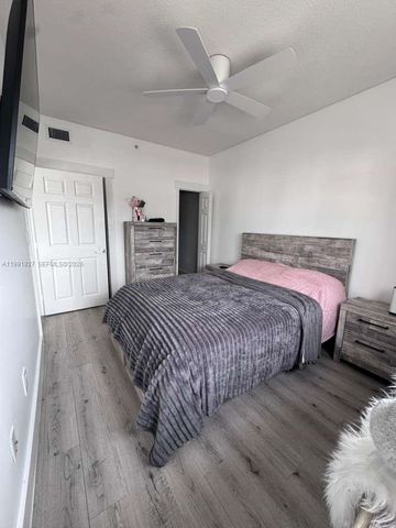 5271 SW 8th St 305, Miami, FL 33134