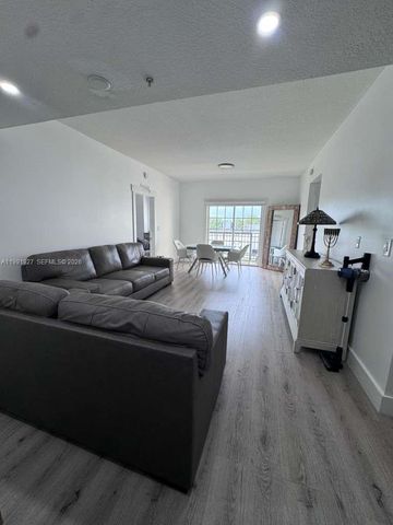 5271 SW 8th St 305, Miami, FL 33134