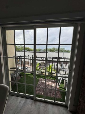 5271 SW 8th St 305, Miami, FL 33134