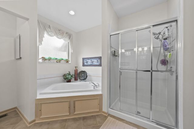 833 Aldengate Drive, Galloway, OH 43119