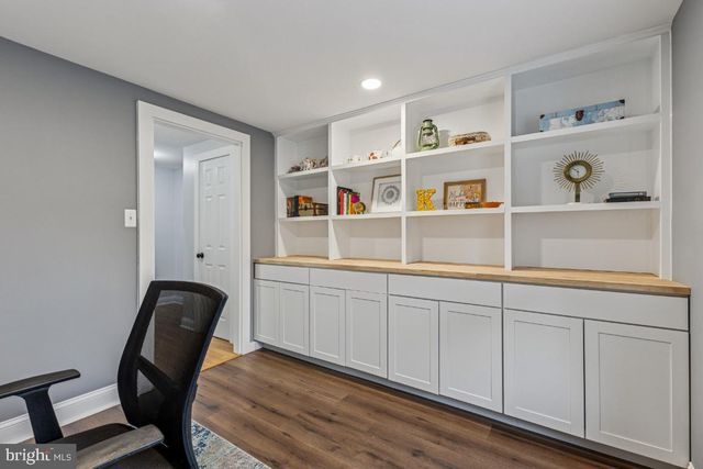 4603 HOLBORN AVE, Annandale, VA 22003