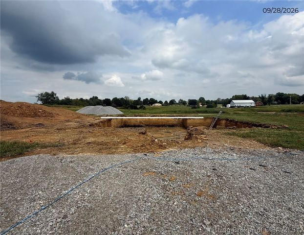 5112 Louis Lane, Jeffersonville, IN 47130