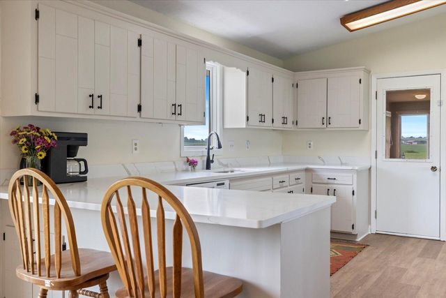 8555 175th Street E, Credit River, MN 55372