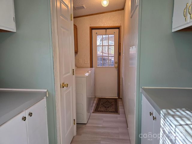 129 Oak Trails Pass, Leicester, NC 28748