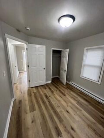 108 Dunlap Street, Lansing, MI 48910