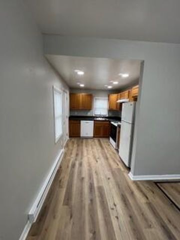 108 Dunlap Street, Lansing, MI 48910