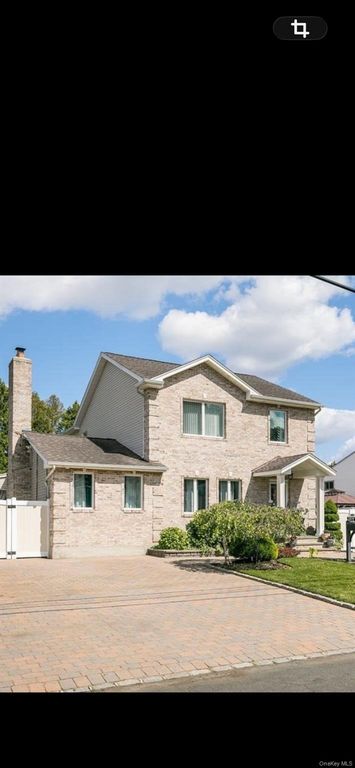 117 Wright Avenue, Deer Park, NY 11729