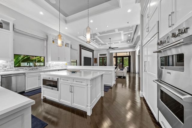 16882 Crown Bridge Drive, Delray Beach, FL 33446