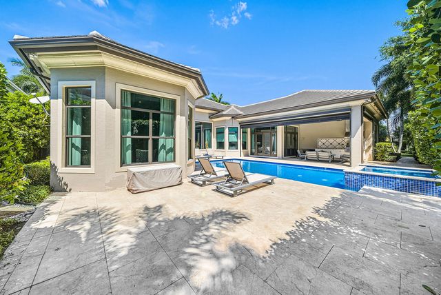 16882 Crown Bridge Drive, Delray Beach, FL 33446