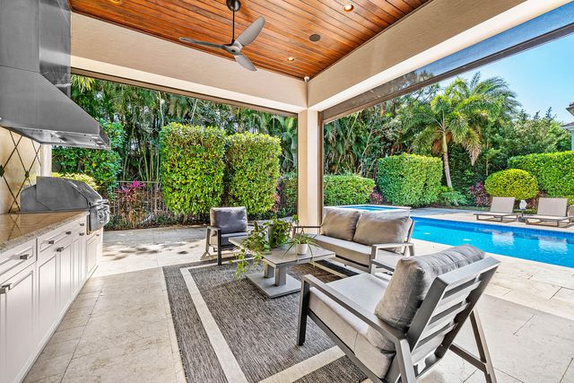 16882 Crown Bridge Drive, Delray Beach, FL 33446