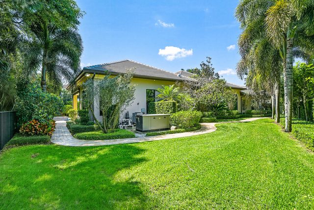 16882 Crown Bridge Drive, Delray Beach, FL 33446