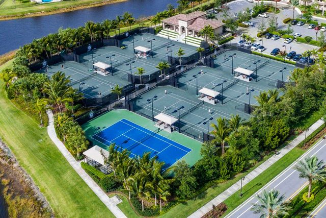 16882 Crown Bridge Drive, Delray Beach, FL 33446