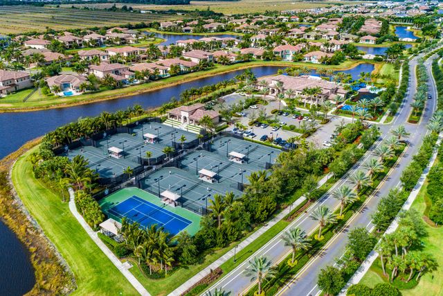 16882 Crown Bridge Drive, Delray Beach, FL 33446