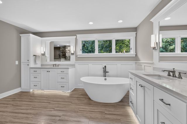 7381 165th Street E, Prior Lake, MN 55372