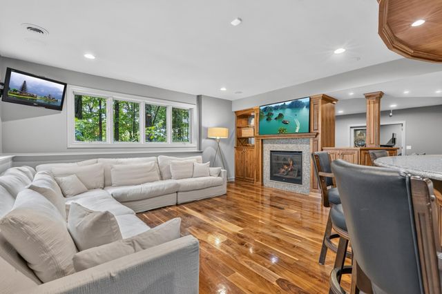 7381 165th Street E, Prior Lake, MN 55372