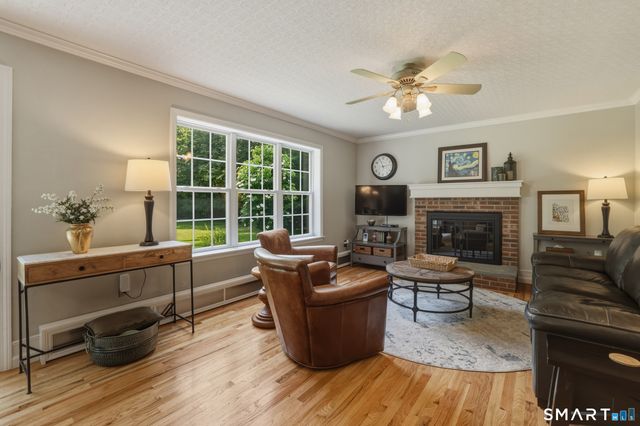 74 Avebury Lane, Tolland, CT 06084